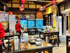 -富正毅三下锅·湘西韵味(天门山索道店)