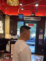 -东方先生国潮男士理发馆