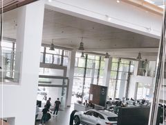 -上海星瀚奔驰4S店(红柳路店)