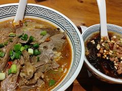 -粉吖吖·邵阳米粉(体育西路店)
