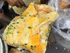 -正宗杂粮煎饼香软鸡蛋饼