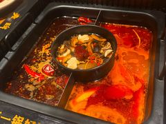 -老牌坊云南鱼豆花火锅(爱建店)