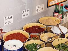 -马路边边麻辣烫(世纪金源店)