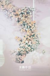点击看大图 金色-美薇亭婚礼顾问