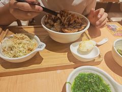 -熊吞·大碗丼烧肉饭(西市场嘉华店)