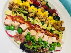 -F+轻食健身赋能空间(中华北路国贸商场店)