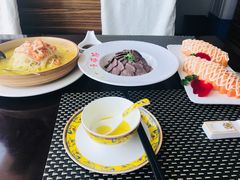 -宜昌均瑶国际酒店(宜昌CBD购物中心夷陵广场店)