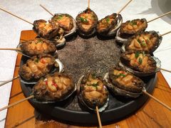 石锅大鲍鱼-品海楼·大连海胆锅贴馆(东港店)