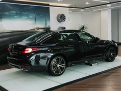 -宁波宝信宝马4S店(江北日湖店)