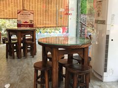 靠窗位-周大娘牛乳(旧寨古村总店)