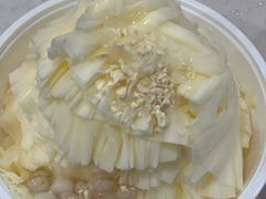 榴莲味雪花冰-串妹花式冰粉(乐山总店)
