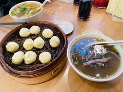 -佬钱湾仔(衣裳街店)