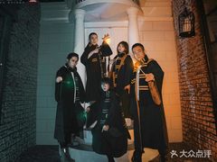 -逃脱反斗城沉浸剧情密室(阳光新业中心店)
