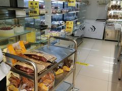 面包甜点陈列柜-幸福蛋糕坊(金顶街店)