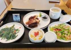 -爱陪伴尊享月子中心(国际店)