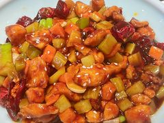 -川流不息·地道川菜·小龙虾(松东路店)