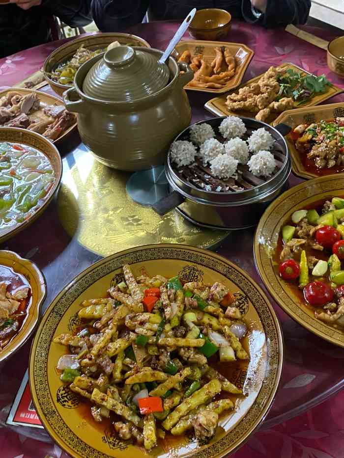 小龚农家院-"这家农家院位于青杠村景点稍微往里走一点,.