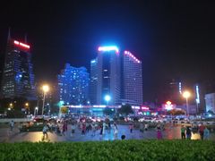-荔枝公园-小平画像广场