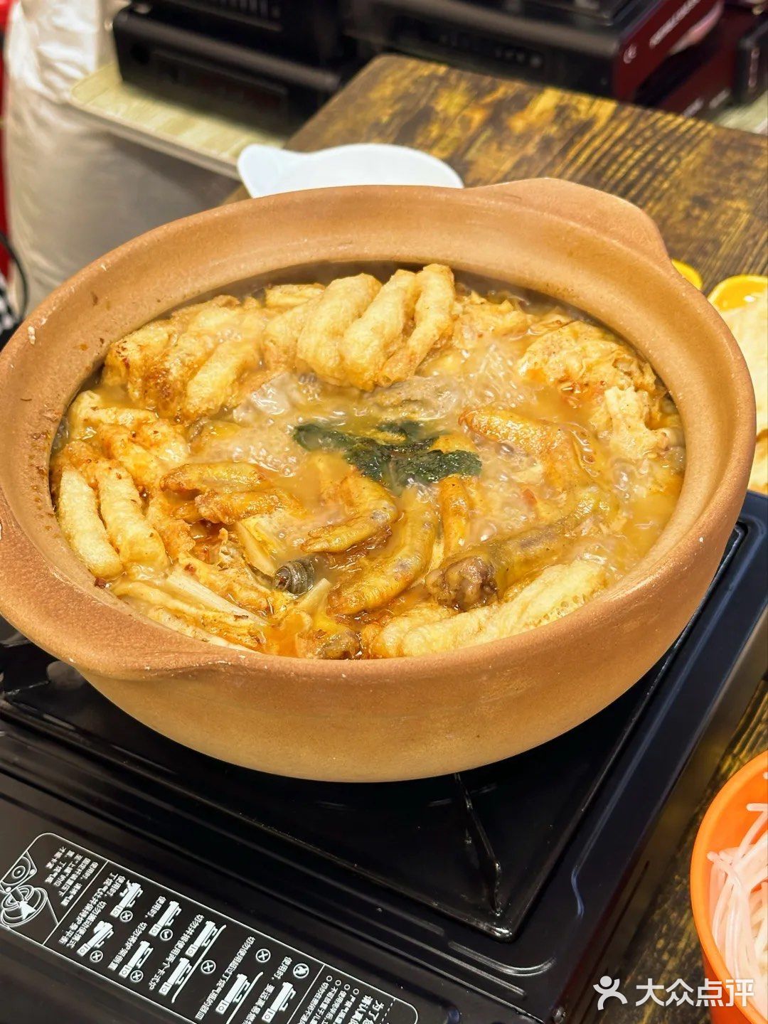 臭宝！五和这家鸭掌螺蛳粉火锅新店我不允许你错过！