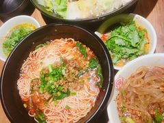 -万记麻辣烫国展总店