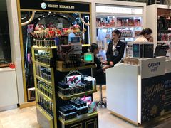 -王权免税店(普吉机场店)