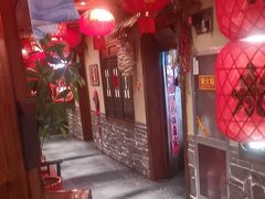 -鱼满舱·鲜活海鲜·正宗鲁菜
