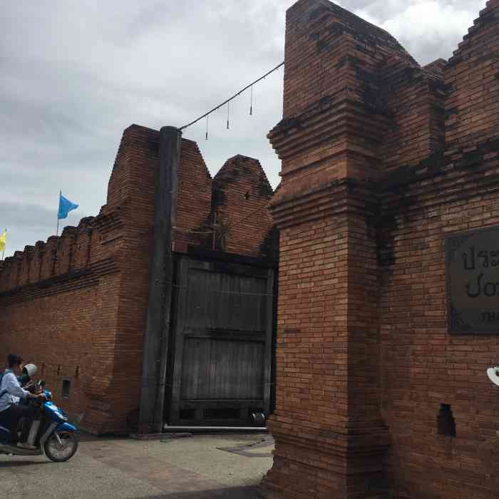 1人赞水晶112017年9月10日打分塔佩路,就是南门塔