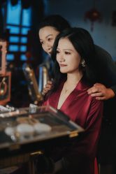 点击看大图 -爱伊人婚纱礼服美妆馆