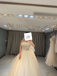 -GRACE KELLY婚纱与礼服(北京店)