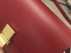 -爱革·奢品·鞋包·衣物·家居(金桥国际商业广场店)