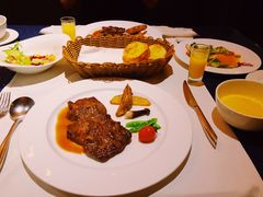 -戈雅法餐厅(世界城广场店)