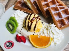 水果冰激凌松饼-MAAN COFFEE(金桥店)