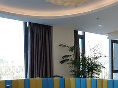 -华颜美口腔矫正·种植牙