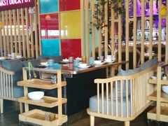 -三人行骨头王火锅(长寿店)