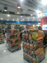-玩具反斗城(正大广场店)