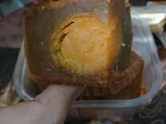 双黄白莲蓉月饼-美心西饼(MTR旺角店)