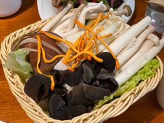 -黑鸡小馆(金源店)