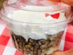 -红宝石·鲜奶小方·海派西点房(南丹店)