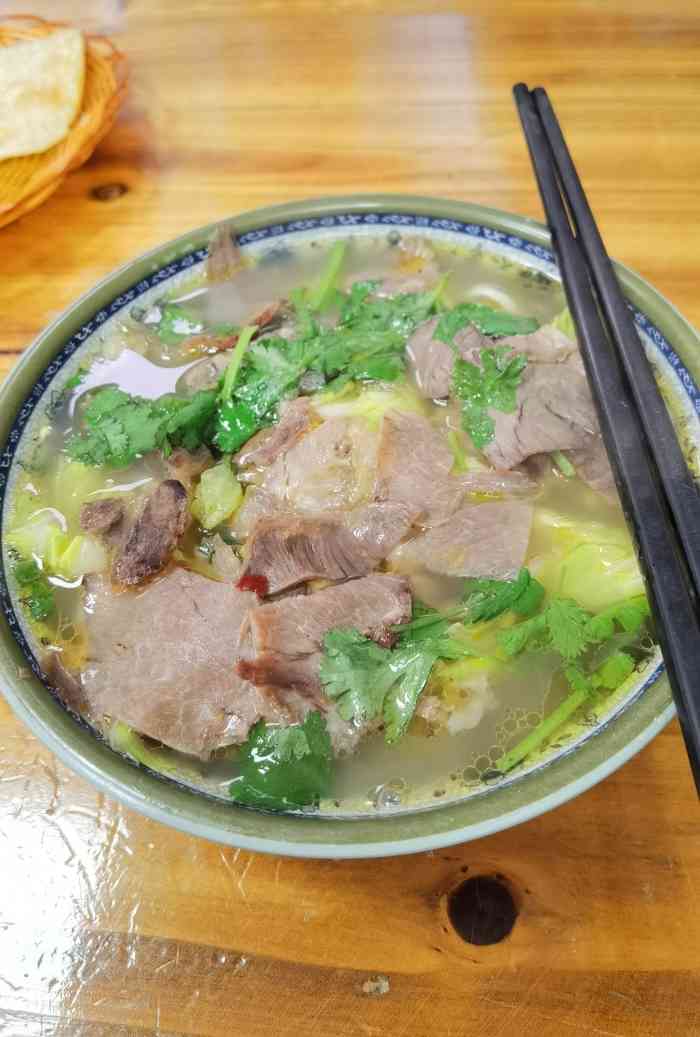 发丝牛肉汤图片