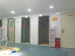 -乐悠游亲子游泳俱乐部