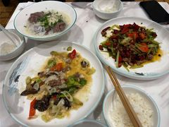 -犇逸·乐山跷脚牛肉·四川现炒(览海店)