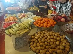 -荣誉国际酒店-云顶旋转餐厅