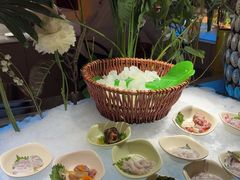 -腾阁自助餐厅(朝林广场店)