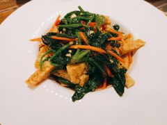 -清真·玛丽亚新疆菜主题餐厅(浙江中路店)