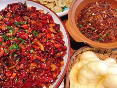 -有红鸡毛店·川菜(建设路店)