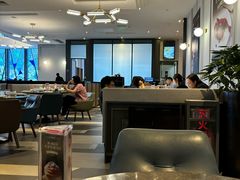 -港丽餐厅(高德置地店)