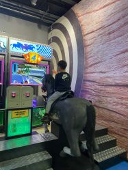 -嗨翻Hi-Fun竞技主题乐园·蹦床团建生日聚会(五棵松华熙店)