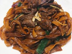 干炒牛河-稻香酒家·34年老字号·港式粤菜(汉街店)
