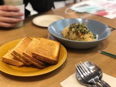 咖椰吐司-HELLO 27 意面·沙拉·帕尼尼