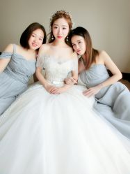 -艾米丽婚纱礼服